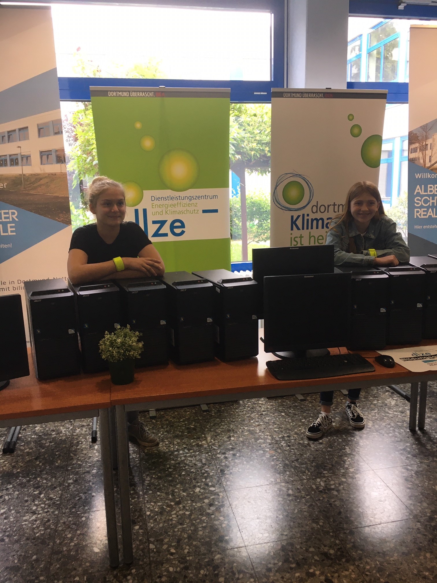 Foto (2) des Pressetermins an der Albert-Schweizer-Realschule